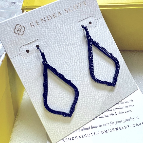 Kendra Scott Jewelry - NWT Kendra Scott Navy Gunmetal Sophia Earrings Extremely RARE Very Hard To Find!